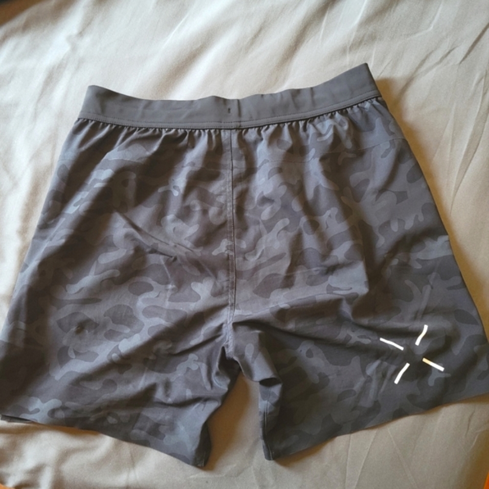 Ten Thousand Interval Short Camo Black (No Liner)
